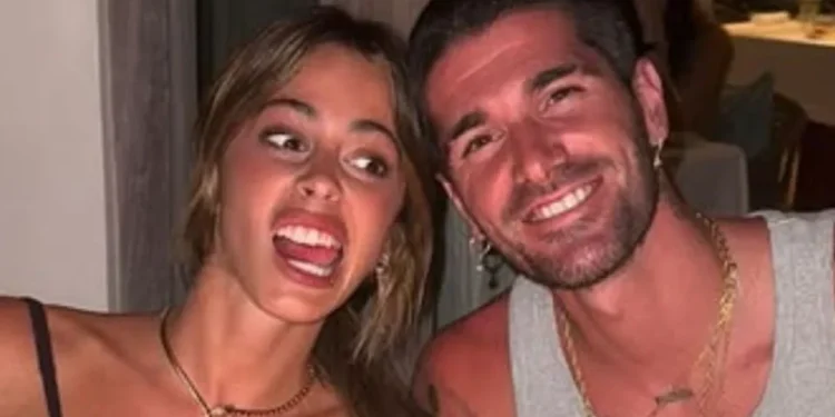 Rodrigo De Paul festejó sus 32 años en Miami junto a Tini Stoessel y amigas en un yate privado
