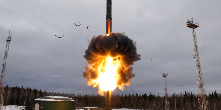 Rusia anuncia el despliegue del Sarmat: el misil nuclear “más poderoso del mundo”