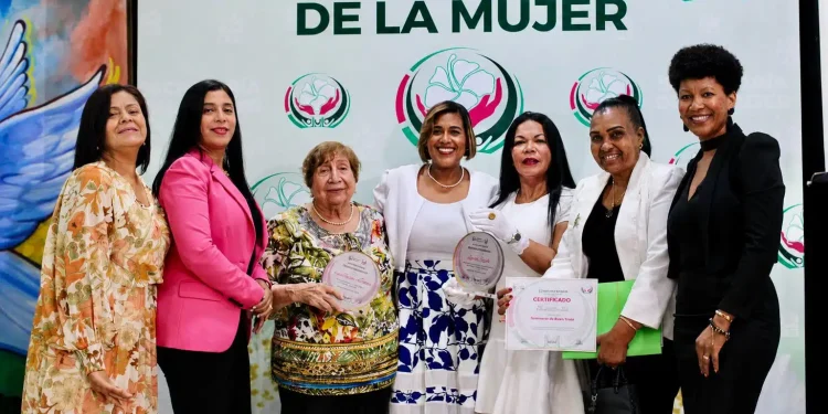 Secretaría de la Mujer de Fuerza del Pueblo realiza asamblea Secretaría de la Mujer de Fuerza del Pueblo realiza asamblea