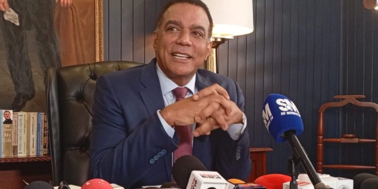 Senador Carlos Gómez insta al PRM a ejecutar los acuerdos de consenso en la provincia Espaillat Senador Carlos Gómez insta al PRM a ejecutar los acuerdos de consenso en la provincia Espaillat
