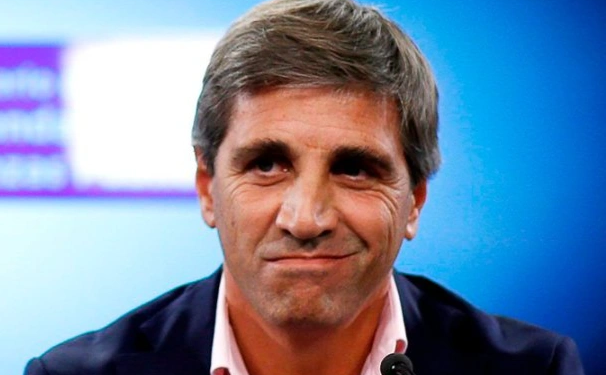 Toto Caputo explicó cómo funcionará el Súper RIGI para atraer mega inversiones y nuevas industrias
