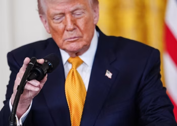 Tribunal federal falla en contra de los nuevos aranceles globales que Trump impuso tras perder en la Corte Suprema