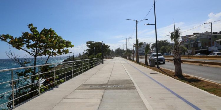 Un malecón que cambia la forma de mirar el mar en SDE