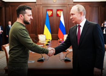 Vladimir Putin propuso una reunión con Zelenski mientras continúan los ataques entre Kiev y Moscú