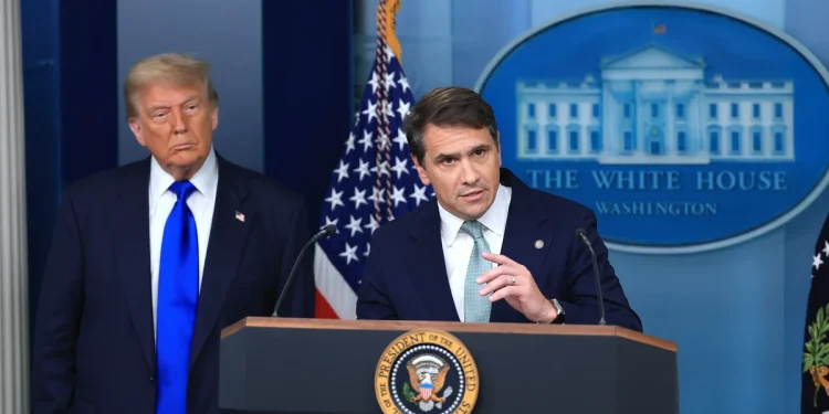 ¿Es legal el "fondo antiarmamentismo" de más de 1.700 millones de dólares de Trump? Los expertos opinan. ¿Es legal el "fondo antiarmamentismo" de más de 1.700 millones de dólares de Trump? Los expertos opinan.