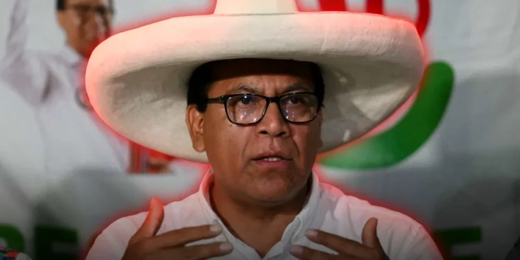 A la espera de una derrota electoral, el candidato comunista Roberto Sánchez propuso realizar un reconteo de votos A la espera de una derrota electoral, el candidato comunista Roberto Sánchez propuso realizar un reconteo de votos