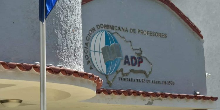 ADP rechaza informe EDUCA, revela millonaria inversión recibida...