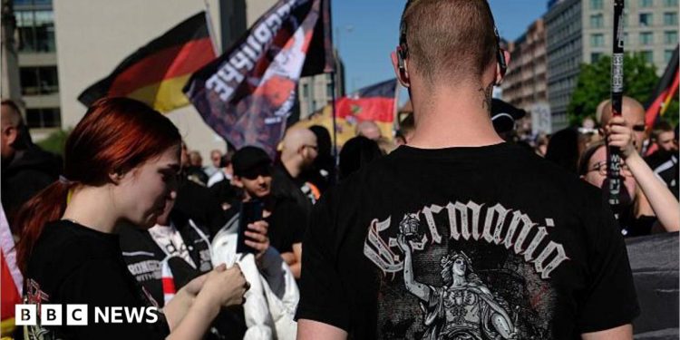 Almost 60,000 far-right extremists in Germany, intelligence agency says Almost 60,000 far-right extremists in Germany, intelligence agency says