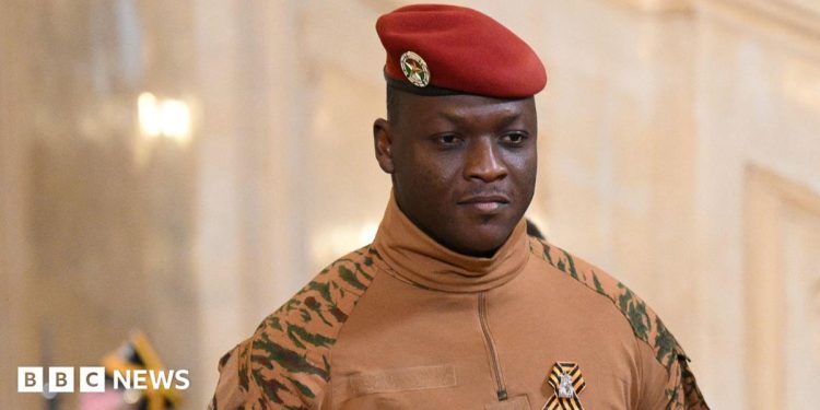 Burkina Faso rompe relaciones diplomáticas con Francia