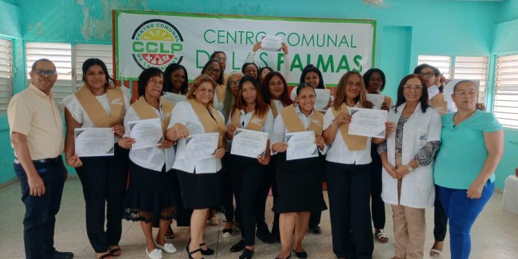 CCLP gradúa primera promoción en Cuidado de Adultos Mayores...