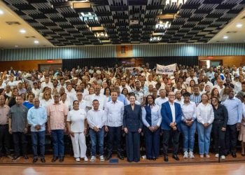 Carolina continúa fortaleciendo su proyecto presidencial con juramentación del Comando Nacional Magisterial C28