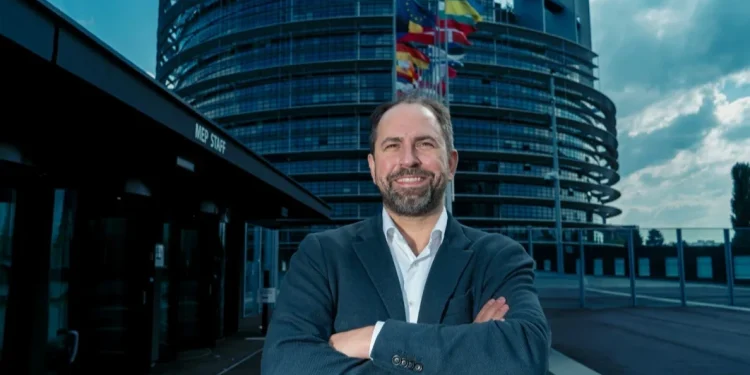 Cuando la casta política le teme a la democracia