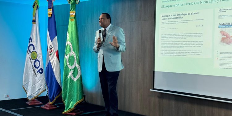 Eddy Alcántara acusa a oposición de ignorar realidad económica mundial al rechazar plan anticrisis propuesto por el Gobierno