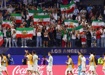 El entrenador de la selección de Irán en el Mundial dice que se le ordenó salir de EE.UU. justo después del primer partido