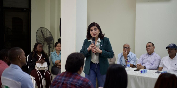 Fuerza del Pueblo denuncia maniobras estadísticas en tasa de homicidios de República Dominicana Fuerza del Pueblo cuestiona tasa oficial de homicidios y denuncia maniobras estadísticas para reducir indicadores