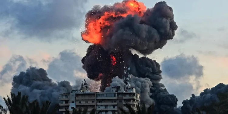 Israel y Líbano acuerdan renovar el alto el fuego si Hezbolá corta los ataques Israel y Líbano acuerdan renovar el alto el fuego si Hezbolá corta los ataques