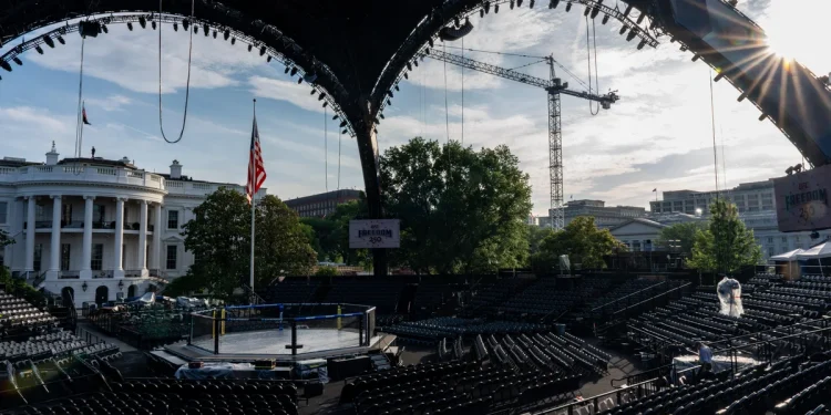 La Casa Blanca organiza esta noche la pelea "UFC Freedom 250" en el 80 cumpleaños de Trump