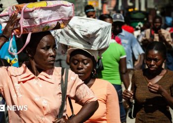 La Corte Suprema permite a Trump poner fin al estatus de protección para los migrantes haitianos y sirios