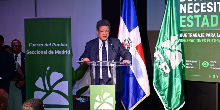 Leonel: “Por cada uno que puedan sonsacar, vienen mil más a la Fuerza del Pueblo”