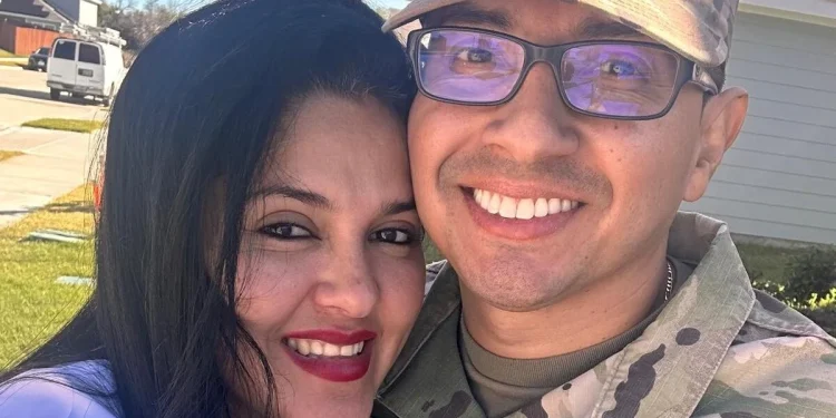 "Me destroza el corazón": veterano militar estadounidense pide a ICE que libere a su esposa "Me destroza el corazón": veterano militar estadounidense pide a ICE que libere a su esposa