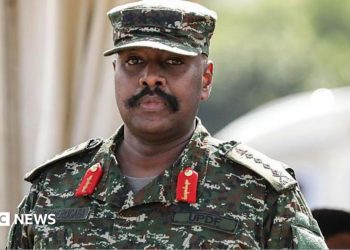 NTV y Daily Monitor de Uganda dicen que están bajo "asedio militar"