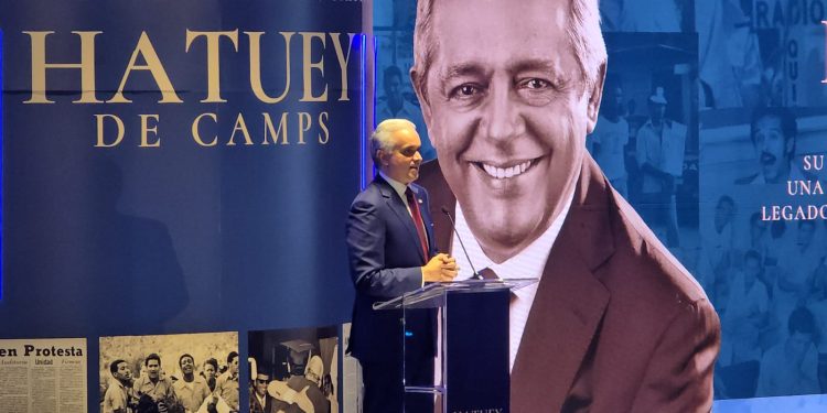 PRSD conmemora el natalicio de Hatuey De Camps