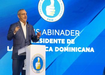 Presidente Abinader llama a cuidar al PRM con “humildad, unidad y determinación”