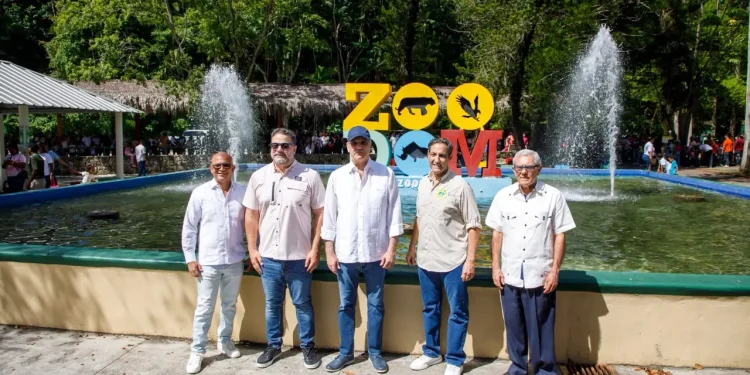 Presidente Abinader visita el Zoológico Nacional tras más de 20 años sin la presencia de un mandatario y anuncia su transformación integral, a una semana de su 51 aniversario
