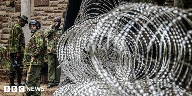 Protesta del 25 de junio en Kenia: la policía bloquea carreteras clave en Nairobi antes del aniversario de las manifestaciones de la Generación Z Protesta del 25 de junio en Kenia: la policía bloquea carreteras clave en Nairobi antes del aniversario de las manifestaciones de la Generación Z
