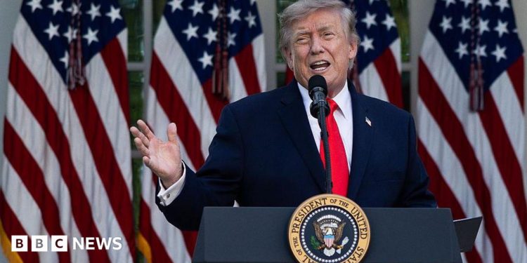 Trump acusa a Irán de violar el alto el fuego tras el ataque al Estrecho de Ormuz
