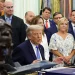 Trump firma un proyecto de ley de inmigración de 70 mil millones de dólares, poniendo fin a una larga lucha por la financiación de ICE Trump firma un proyecto de ley de inmigración de 70 mil millones de dólares, poniendo fin a una larga lucha por la financiación de ICE