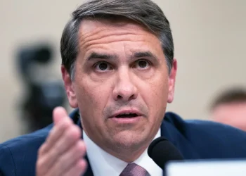 Trump nomina formalmente a Todd Blanche como fiscal general