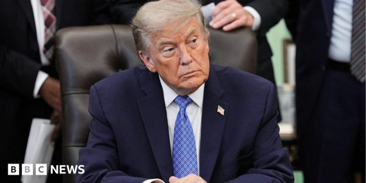 Una gran victoria y tres derrotas para Trump en un día dramático en la Corte Suprema