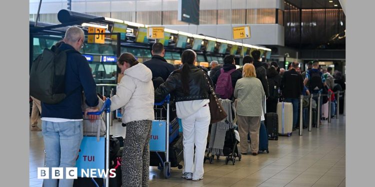 Why are there holiday delay warnings over the EU's new border system? Why are there holiday delay warnings over the EU's new border system?