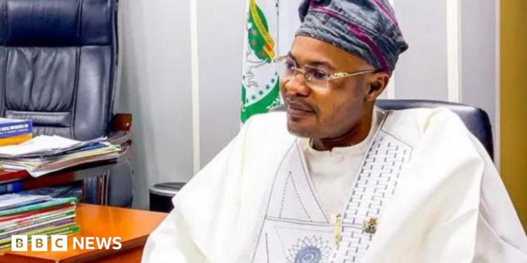 Adeniyi Adeyemi y el PFIPC: la policía nigeriana arresta al jefe de una agencia falsa