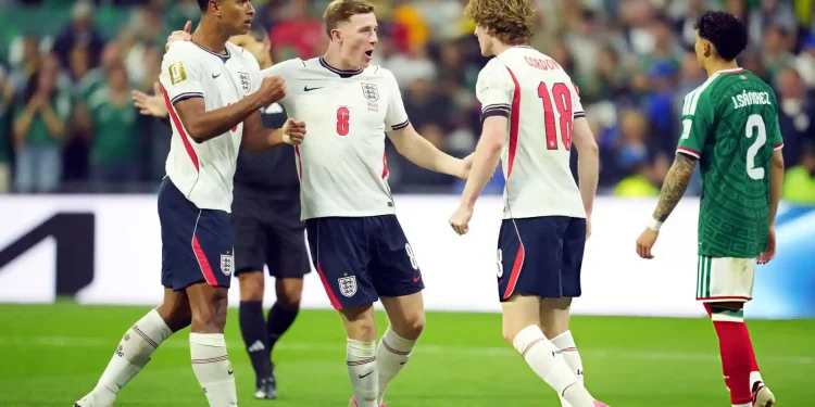 Canta y no llores: Con uno menos, Inglaterra le ganó 3-2 a México y clasificó a los cuartos de final