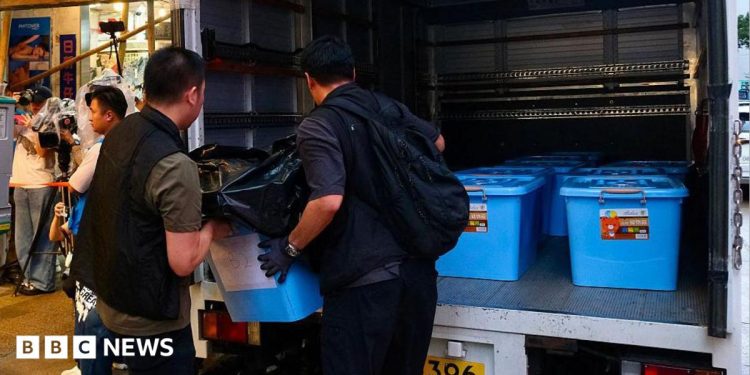 Cinco detenidos tras redada en dos librerías independientes de Hong Kong
