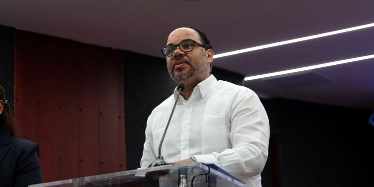 Defensor del Pueblo pide al presidente Abinader promulgar las mejoras al nuevo Código Penal