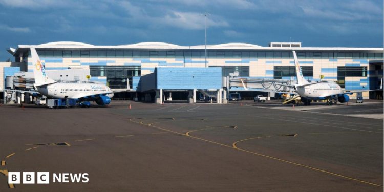 Diez personas mueren al estrellarse una avioneta en las Bahamas Diez personas mueren al estrellarse una avioneta en las Bahamas