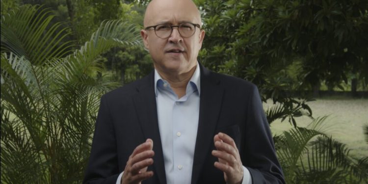 Domínguez Brito denuncia reforma policial "frívola y vacía" en República Dominicana Domínguez Brito
