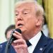 Donald Trump confirma que pidió a la FIFA que revisara la sanción de tarjeta roja a Folarin Balogun