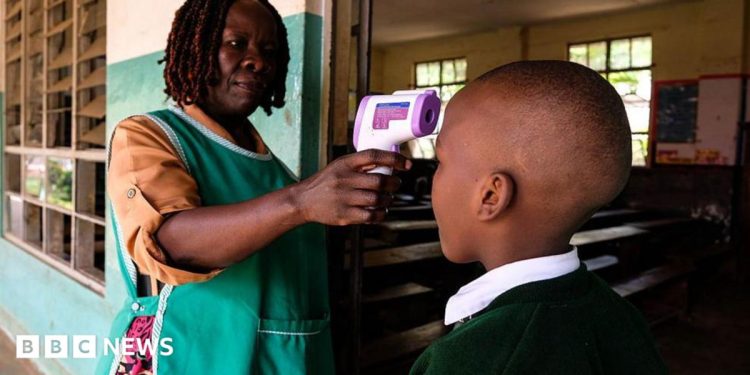 Ebola outbreak: Uganda starts 42-day countdown to being declared free of the virus