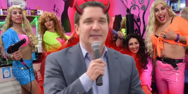 El intendente de Florencio Varela impulsó un evento "para los mas chicos" con travestis degenerados