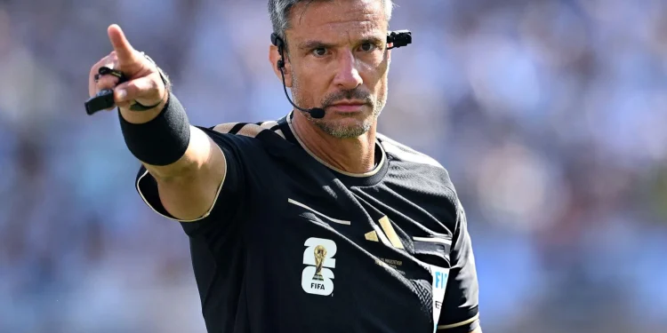 En medio de las polémicas por la final del Mundial, Slavko Vinčić anunció su retiro del arbitraje