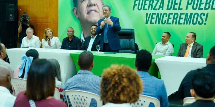 Fernández dice que “las elecciones se ganan sumando votos” Fernández dice que “las elecciones se ganan sumando votos”