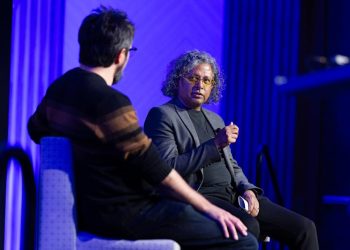 GM rediseñó sus flujos de trabajo de ingeniería en torno a agentes de IA y triplicó sus solicitudes de extracción fusionadas
