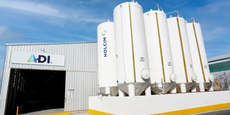 Holcim redobla su apuesta en Córdoba e invierte más de U$S 1,2 millones para ampliar su negocio en la construcción