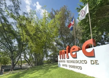 Investigadores del INTEC llaman a formar usuarios críticos de la IA y no a prohibir su uso