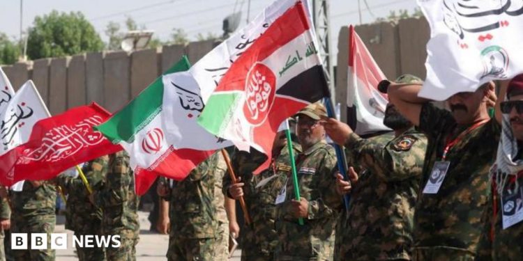 Irán ataca bases militares mientras Estados Unidos lanza una ola de ataques