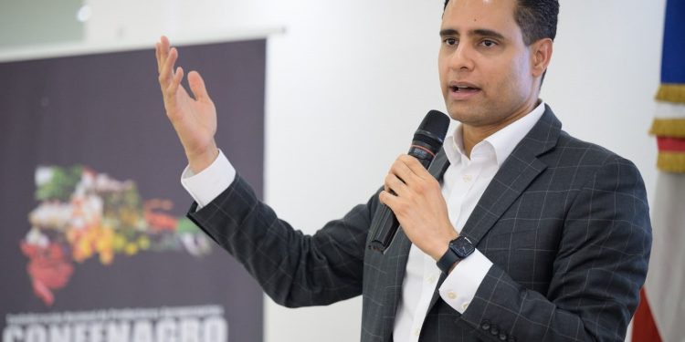 Juan Ariel propone fortalecer políticas públicas en favor del agro dominicano